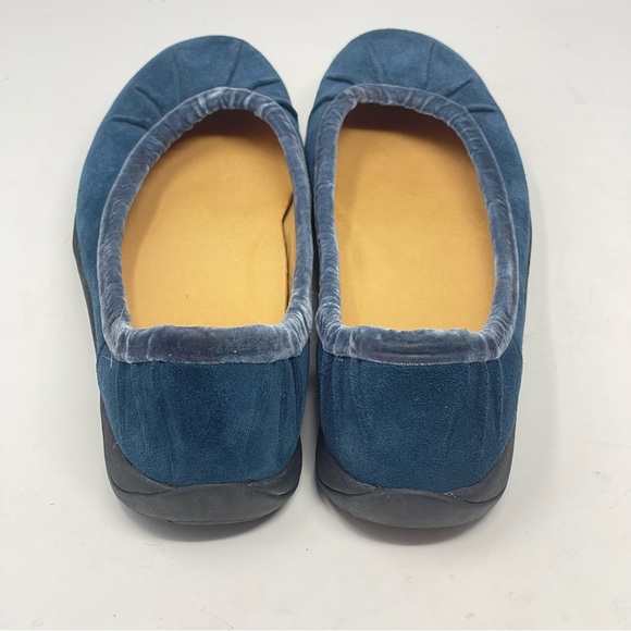 LL Bean Shoes Womens 7.5 M Blue Suede Velvet Trim Pleated Slip On Casual Loafers - Picture 10 of 13